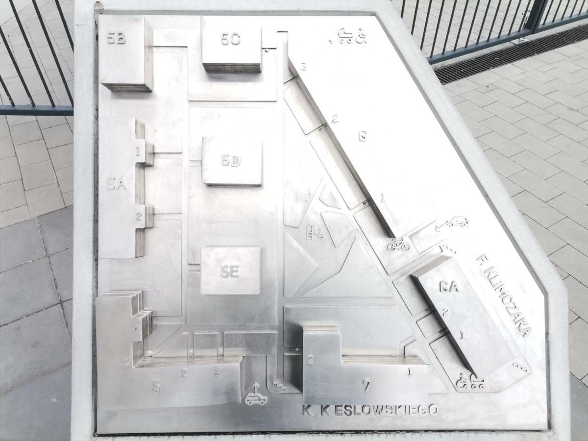 Nowoczesny Apartament Z Widokiem Apartman Varsó Kültér fotó